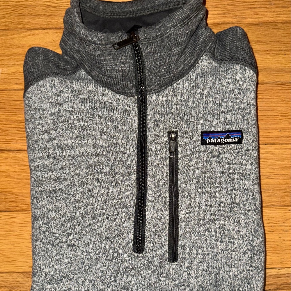 Patagonia 1/4 Zip Gray Sweater, Men's Size Medium